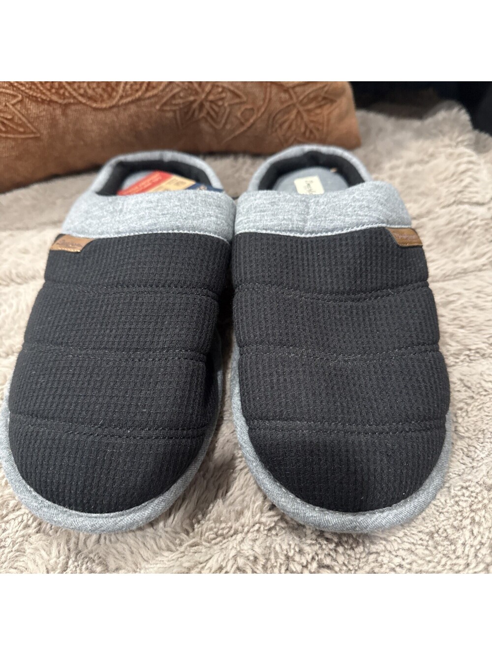 NWT Dearfoams Black & Gray Slippers Men Size large  11-12